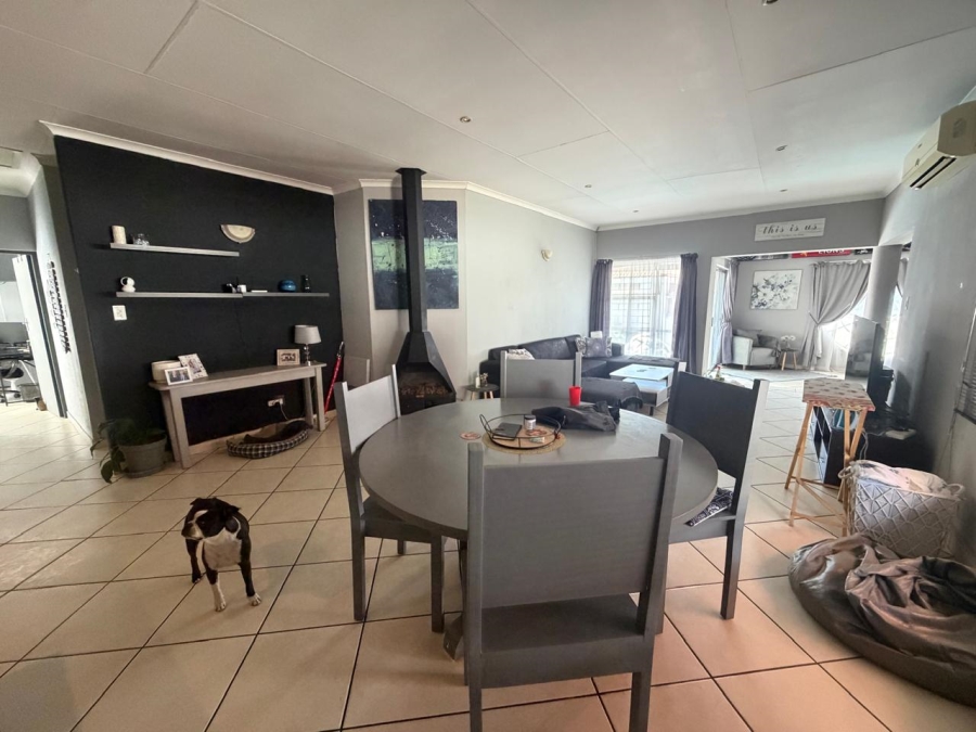 3 Bedroom Property for Sale in Maraldi Estate Free State
